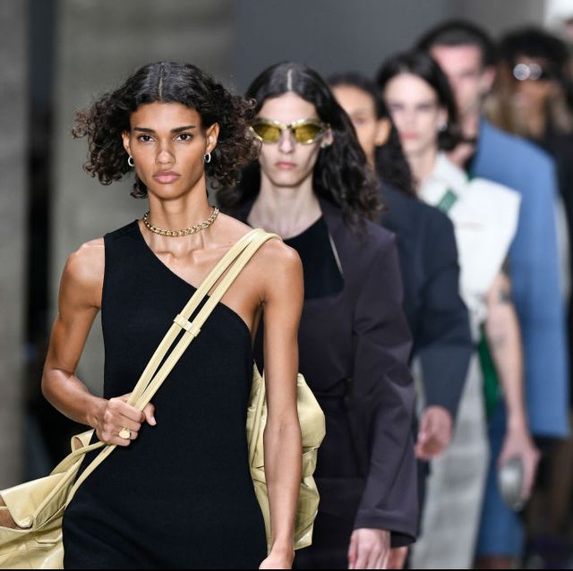 10 Schmuckregeln, die man öfter brechen sollte.<br />Modischer Schmuck für Frauen und Männer