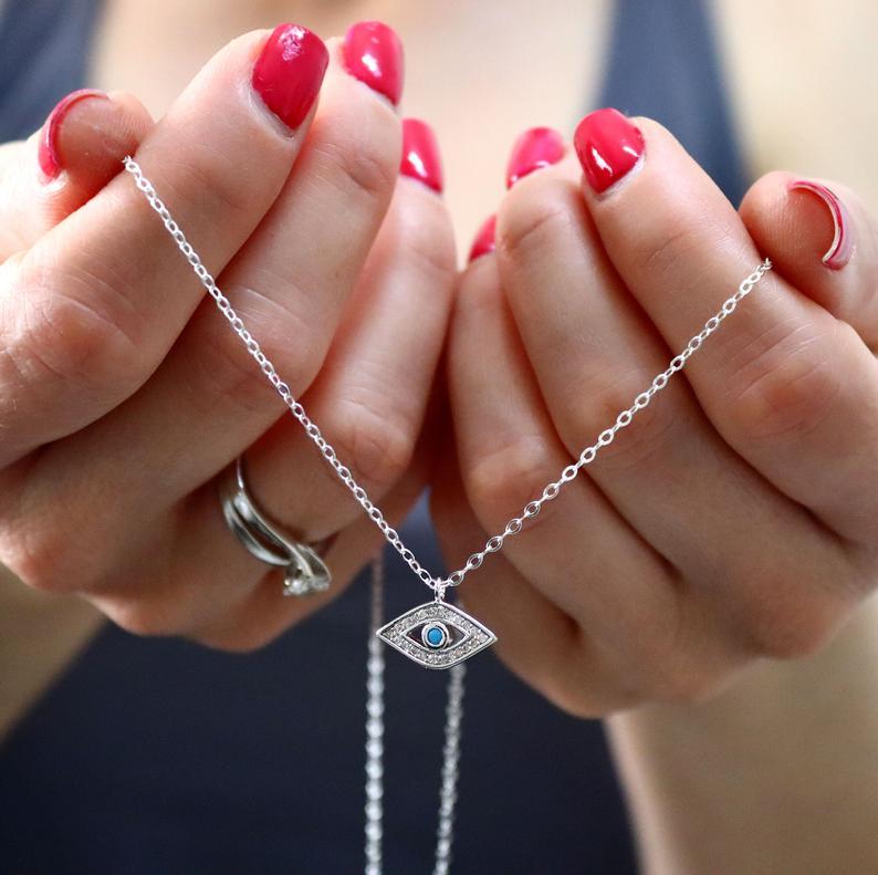 Beste Geschenkideen für Ihre Schwester.<br />Personalisierter Schmuck Geburtstagsgeschenkideen