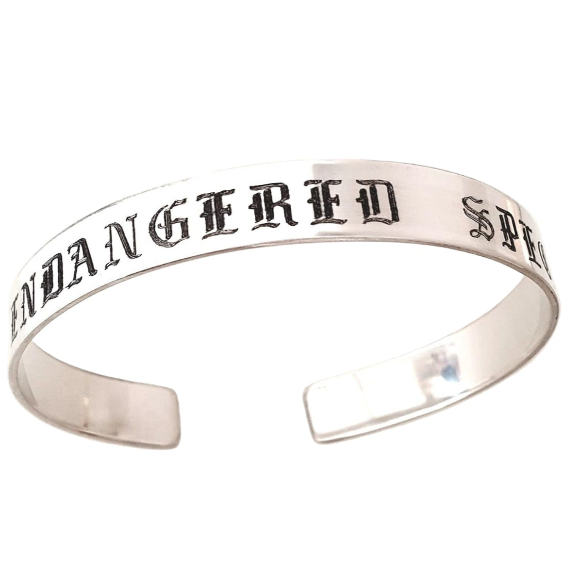 Graviertes Silberarmband für Freund