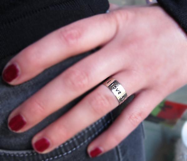 Graviertes Band aus Sterlingsilber