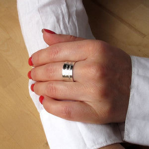 Hebräisches Muttergeschenk - Sterling Silber personalisierter Ring