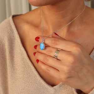 Halskette mit echtem blauem Opal