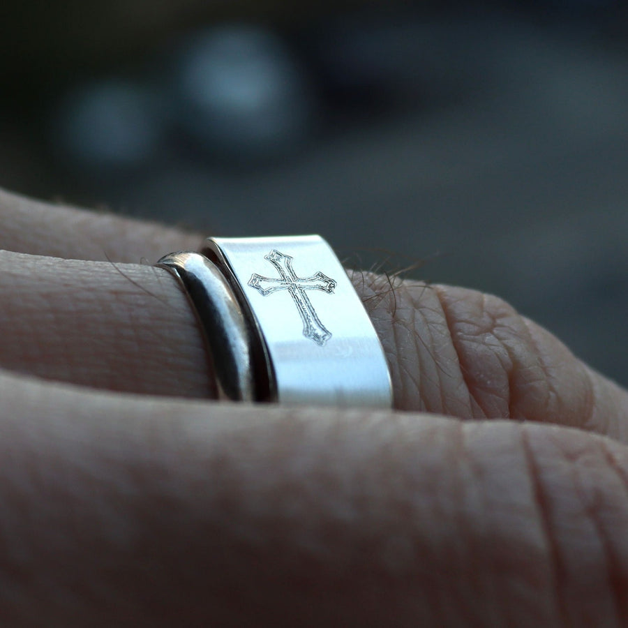 Kreuzring - Personalisierter Christian Ring