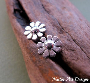 Flower silver studs