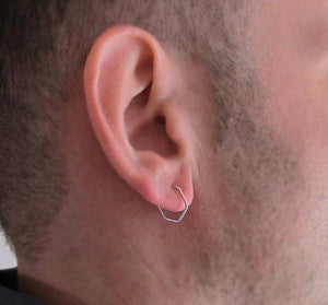 Geometrischer Sterlingsilber-Ohrring für Männer