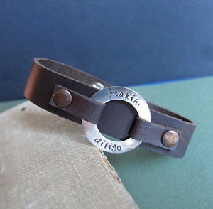 Personalisierter Herrenschmuck - Verstellbares Armband mit Gravur